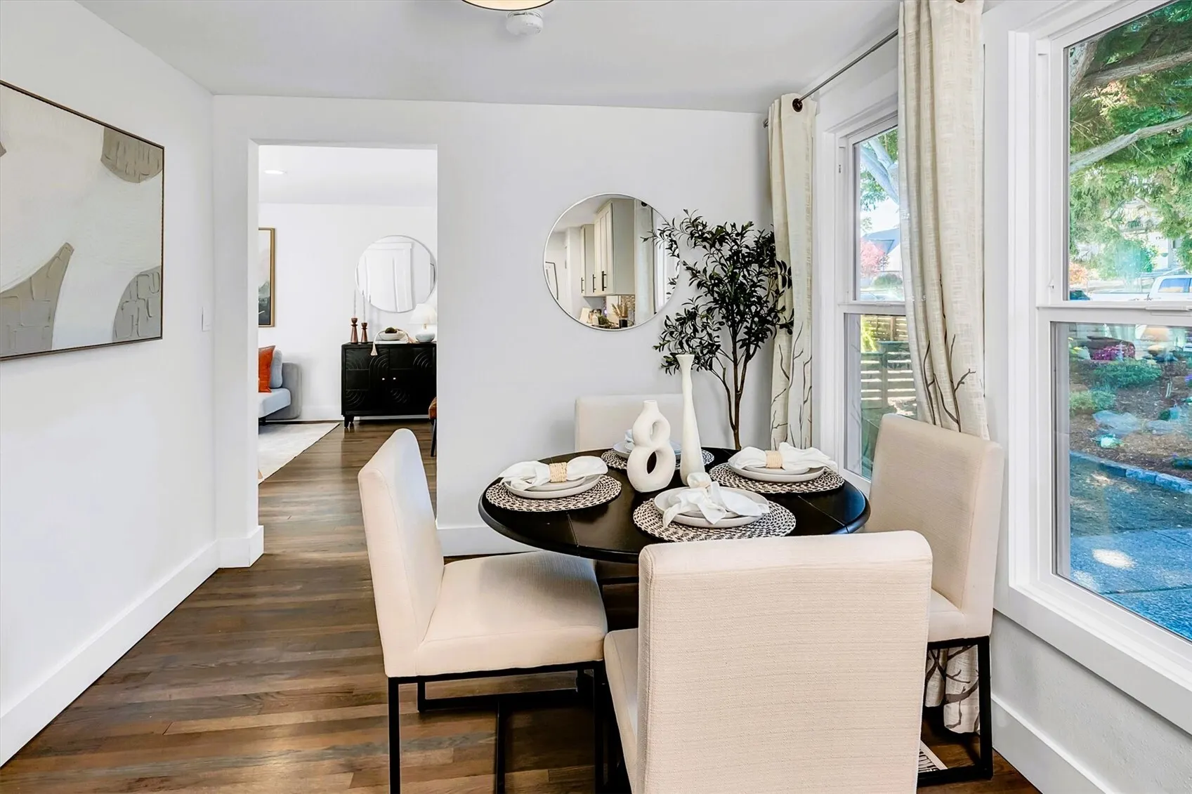 7332 29th Avenue SW, Seattle, WA 98126-3319