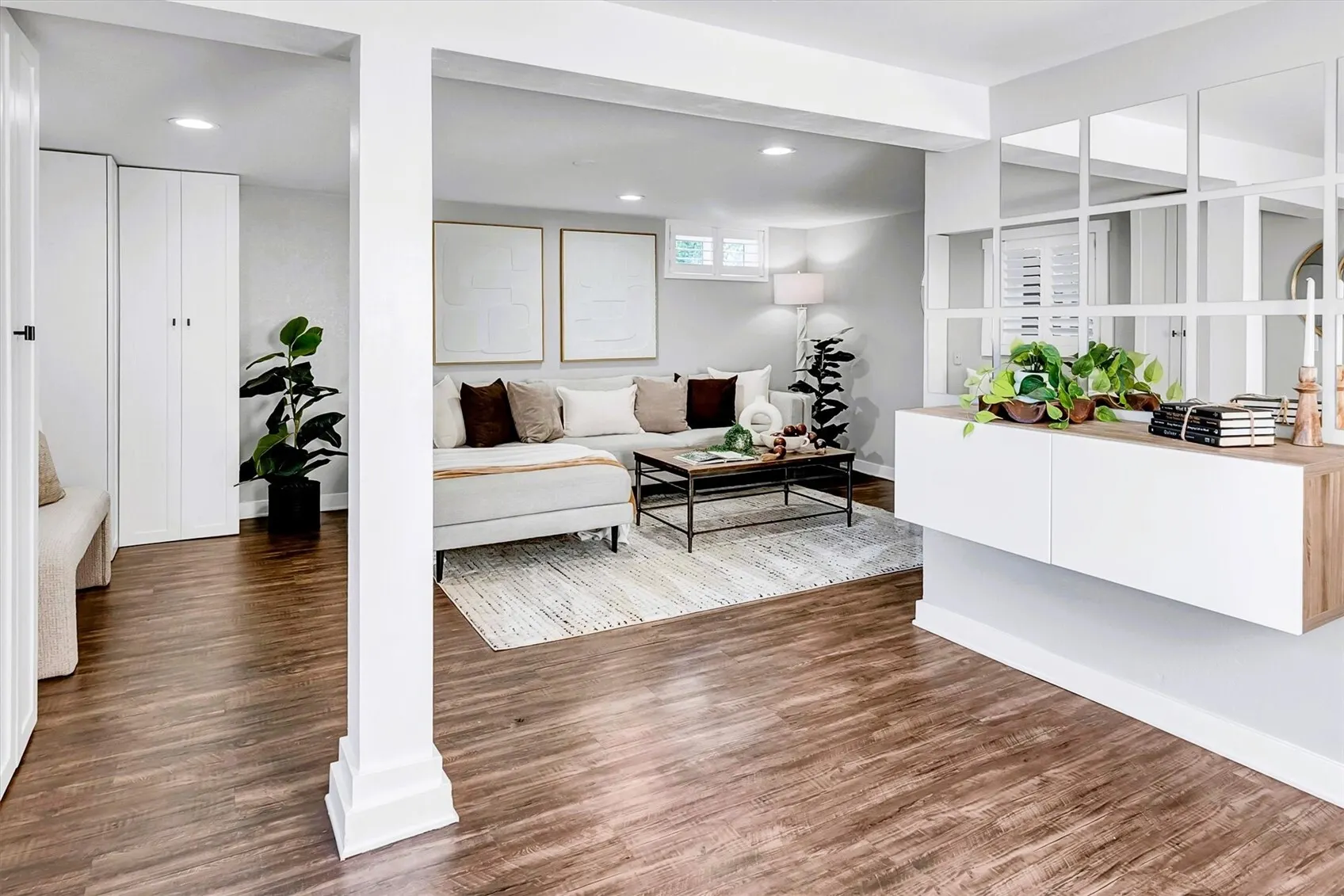 7332 29th Avenue SW, Seattle, WA 98126-3319