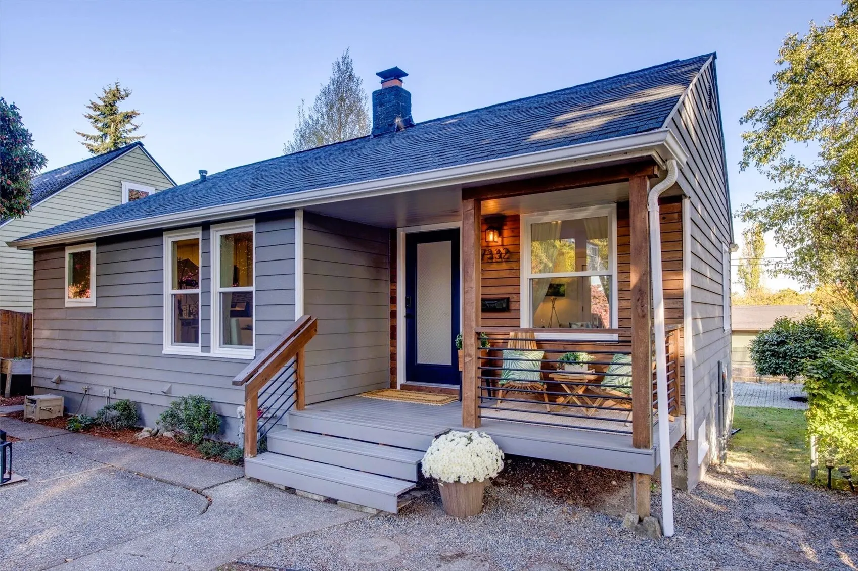 7332 29th Avenue SW, Seattle, WA 98126-3319
