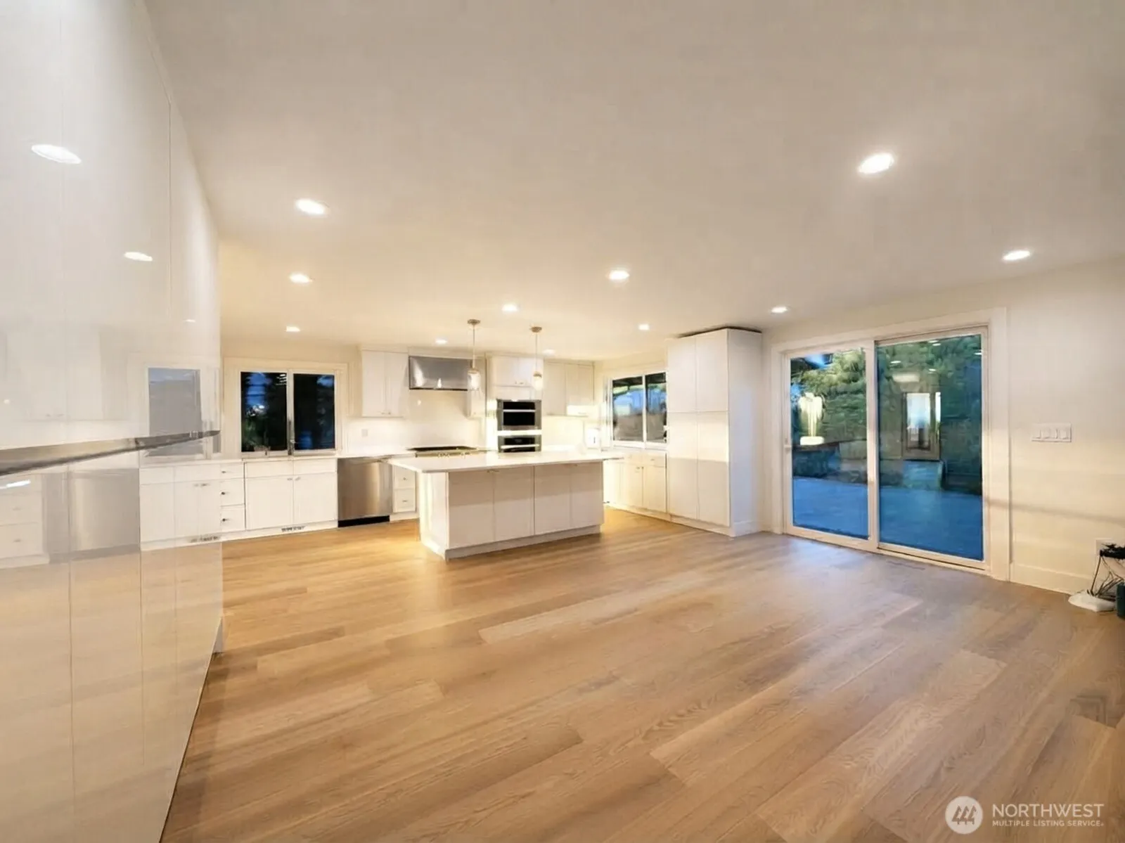 14000 Somerset Blvd SE, Bellevue, WA 98006