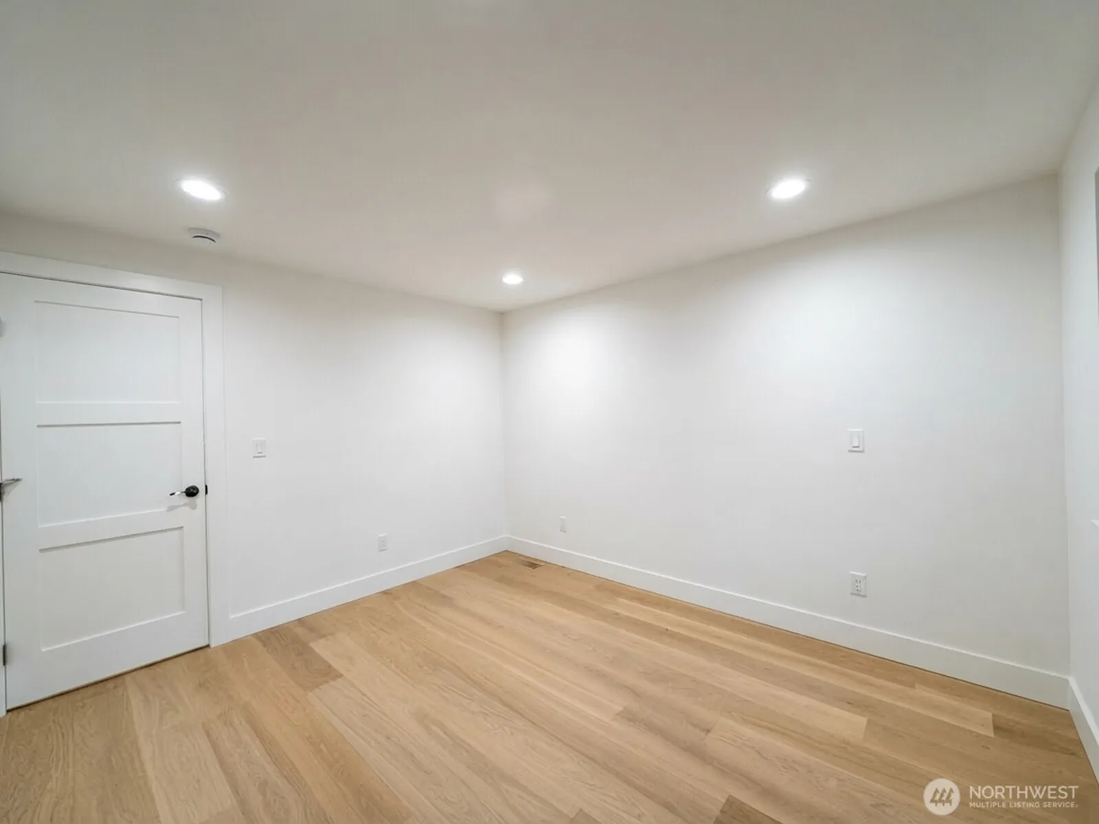 14000 Somerset Blvd SE, Bellevue, WA 98006