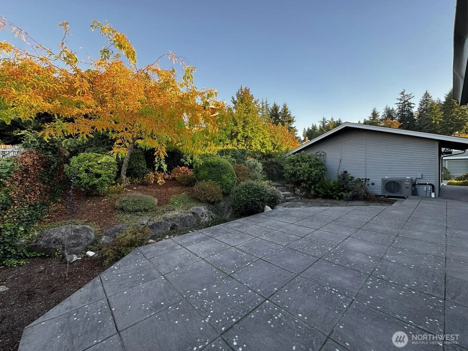 14000 Somerset Blvd SE, Bellevue, WA 98006