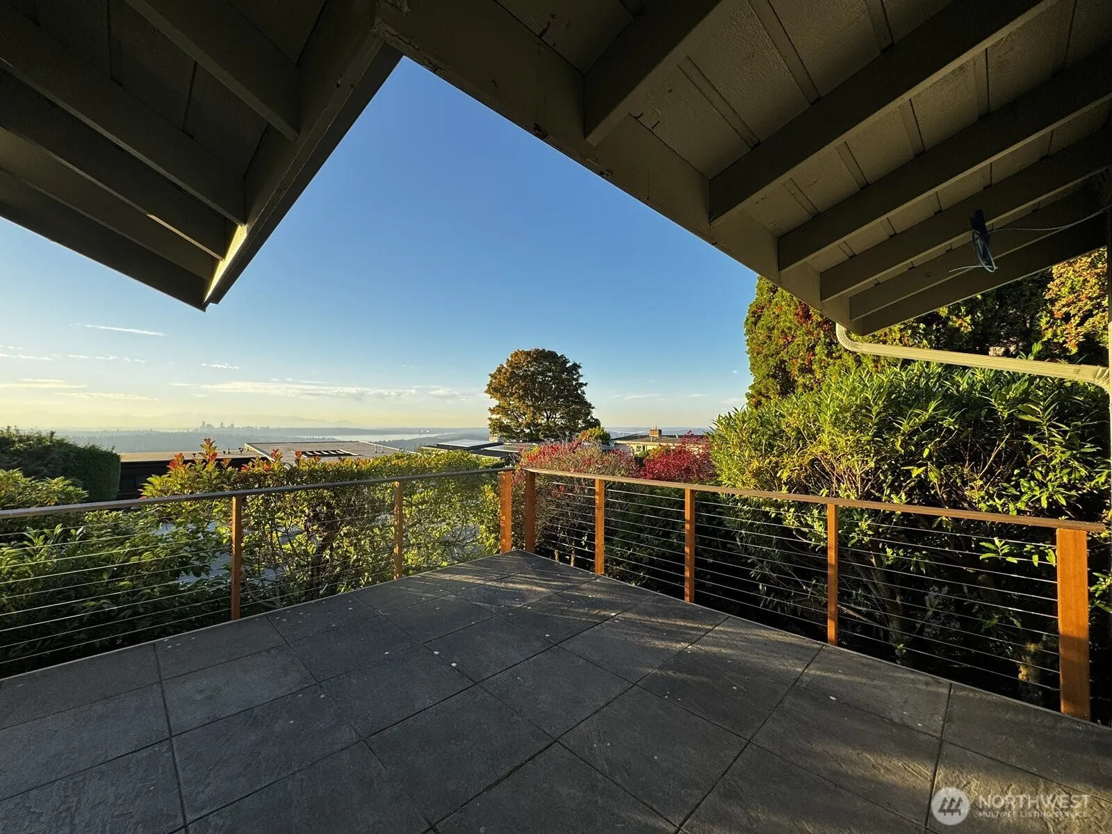 14000 Somerset Blvd SE, Bellevue, WA 98006
