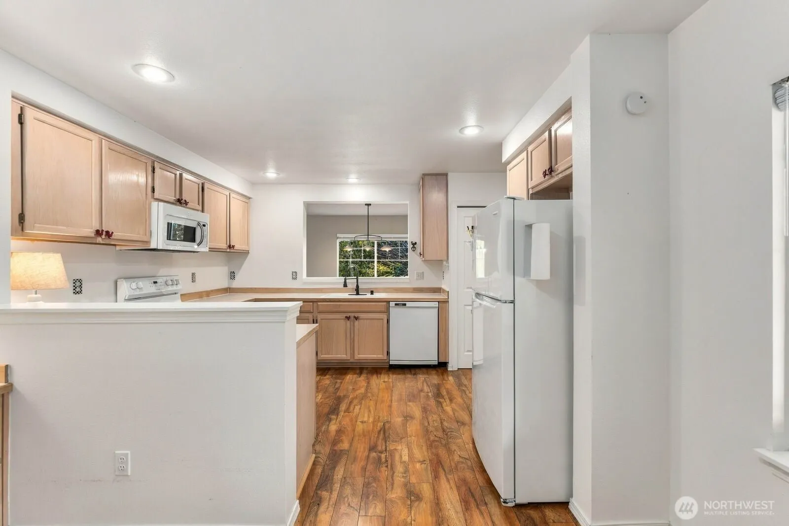 16918 Cobblestone Drive , Lynnwood, WA 98037
