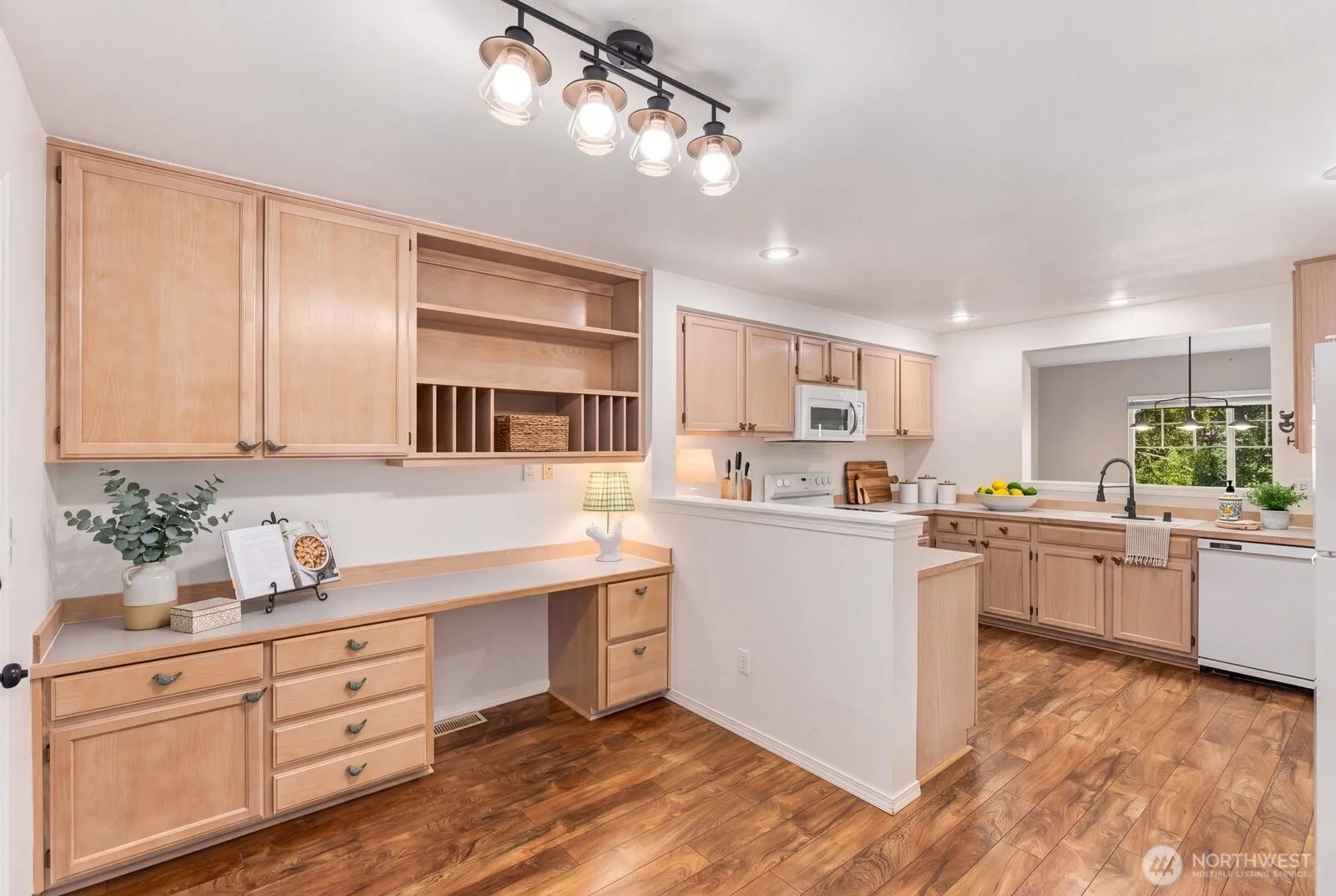 16918 Cobblestone Drive , Lynnwood, WA 98037