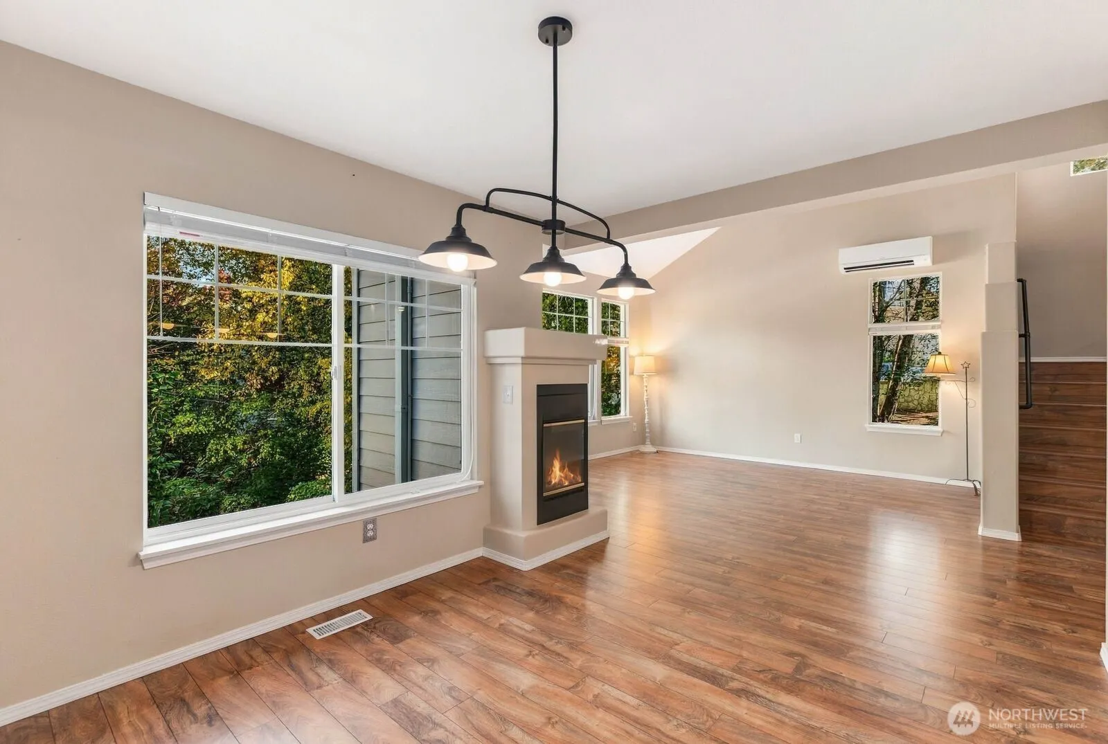 16918 Cobblestone Drive , Lynnwood, WA 98037