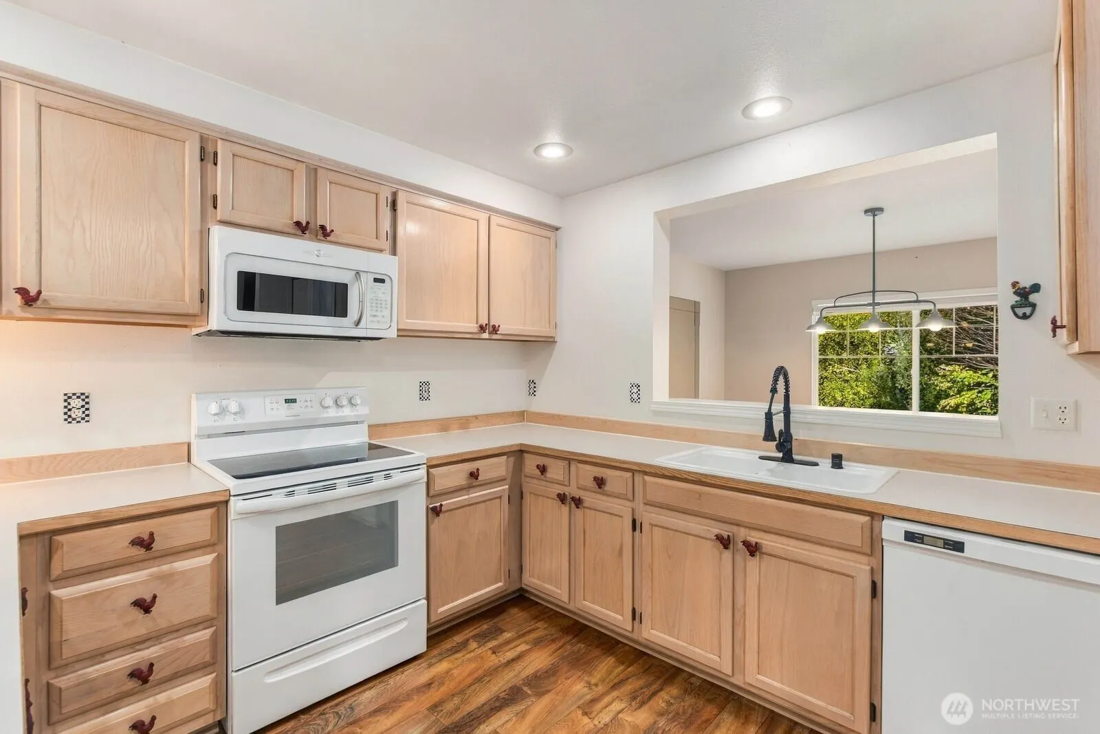 16918 Cobblestone Drive , Lynnwood, WA 98037