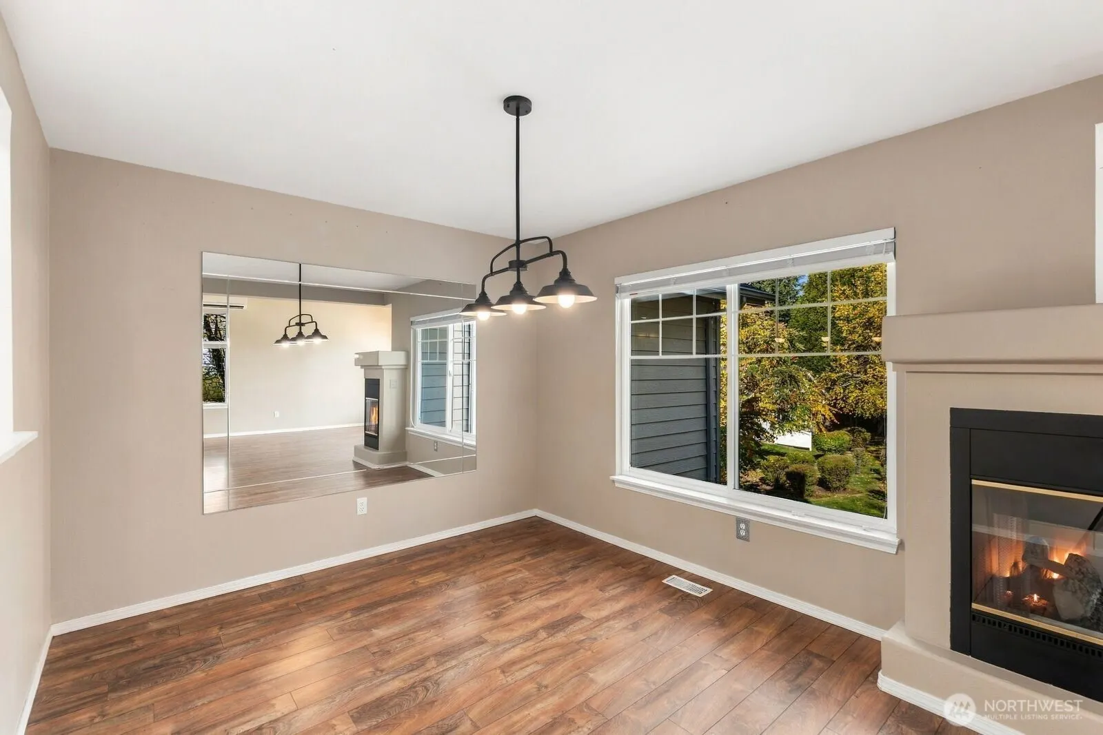 16918 Cobblestone Drive , Lynnwood, WA 98037