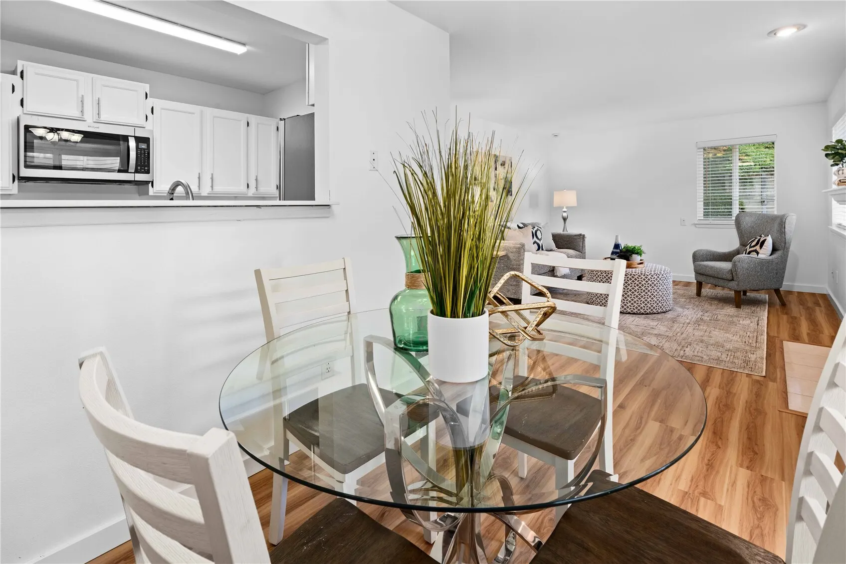 455 Newport Way NW #103, Issaquah, WA 98027