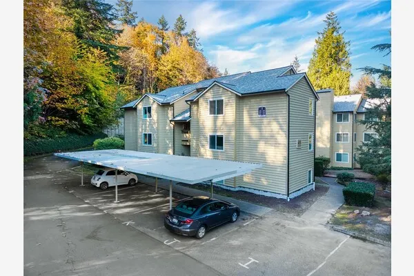455 Newport Way NW #103, Issaquah, WA 98027