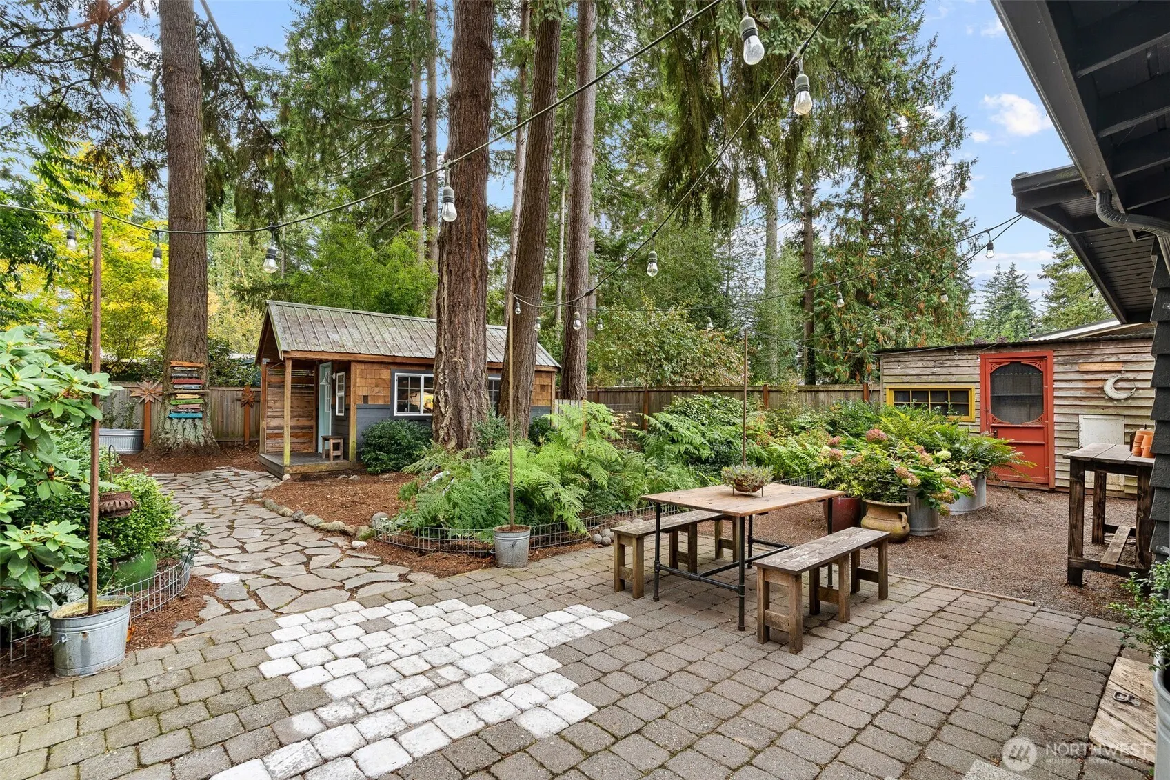 16025 NE 27th Street , Bellevue, WA 98008