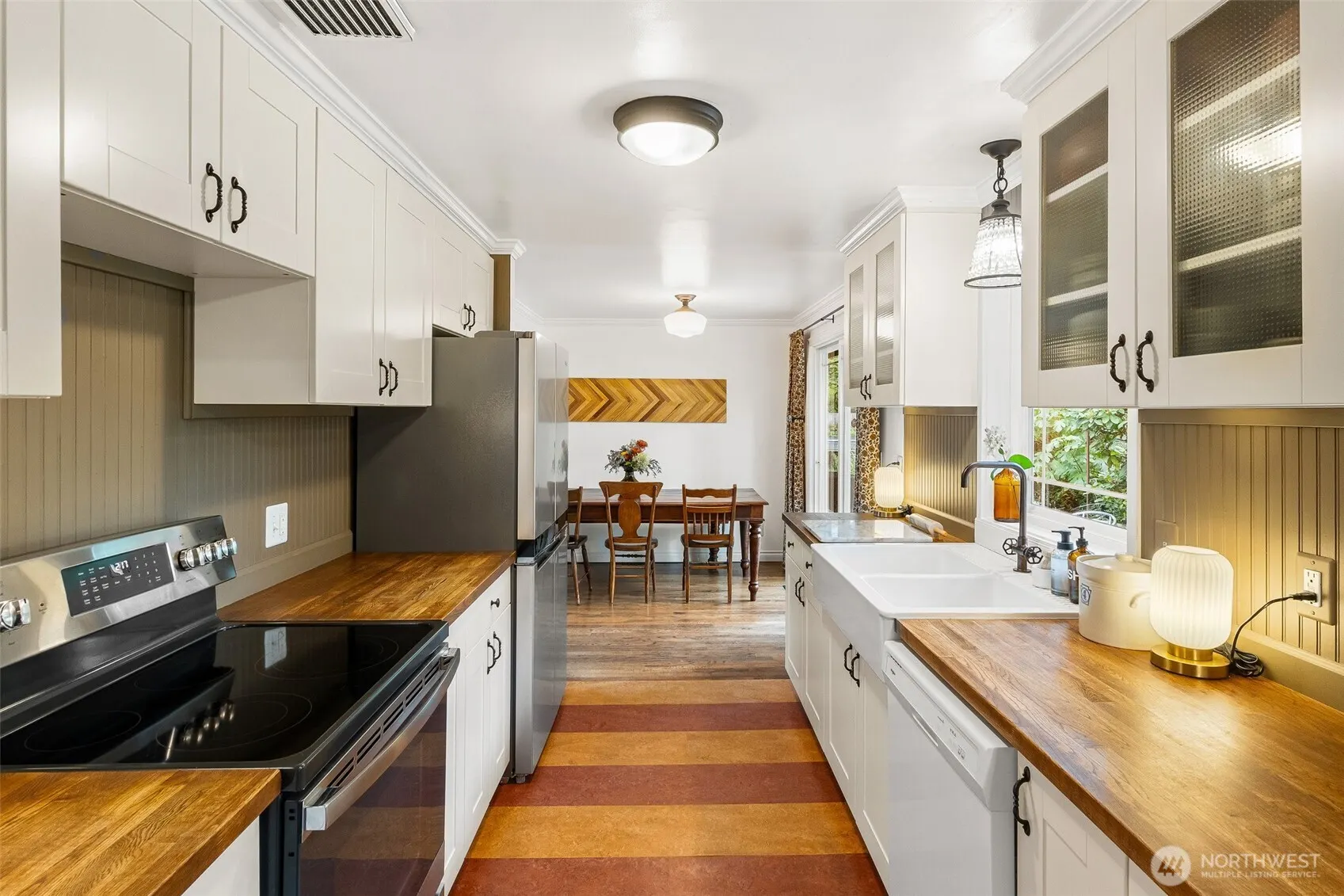 16025 NE 27th Street , Bellevue, WA 98008