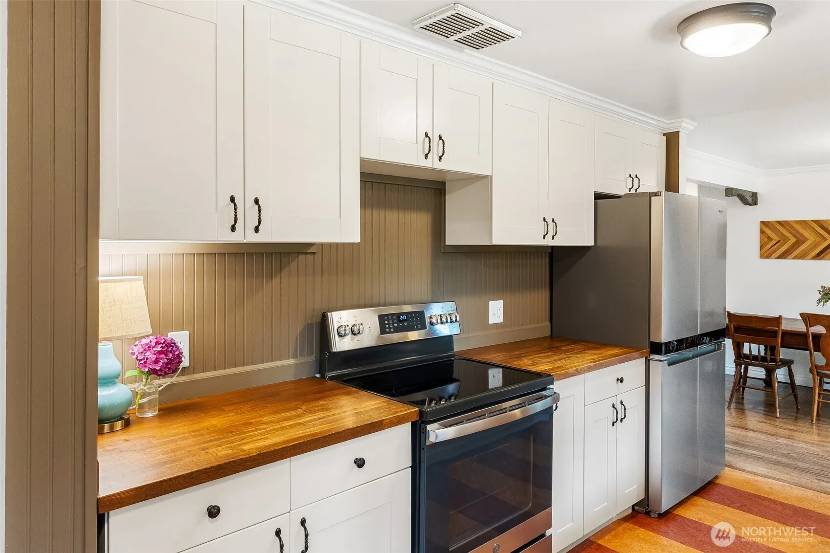 16025 NE 27th Street , Bellevue, WA 98008
