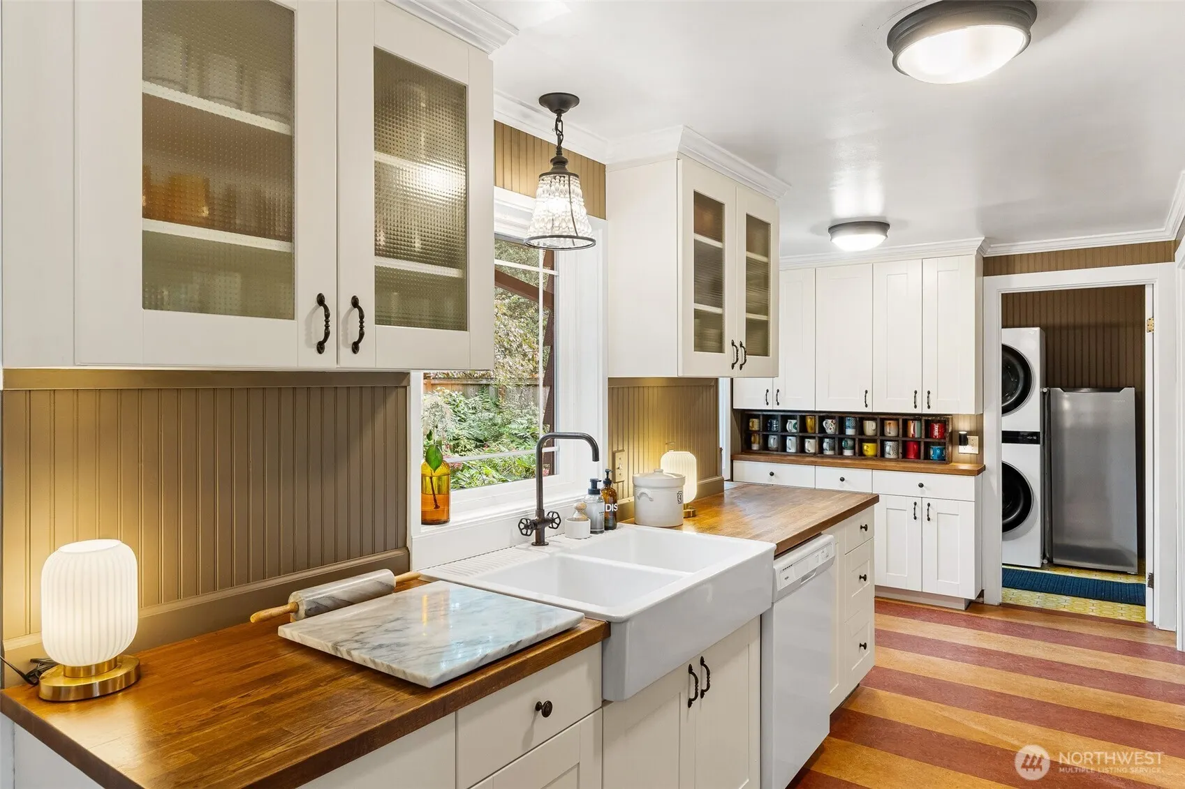 16025 NE 27th Street , Bellevue, WA 98008