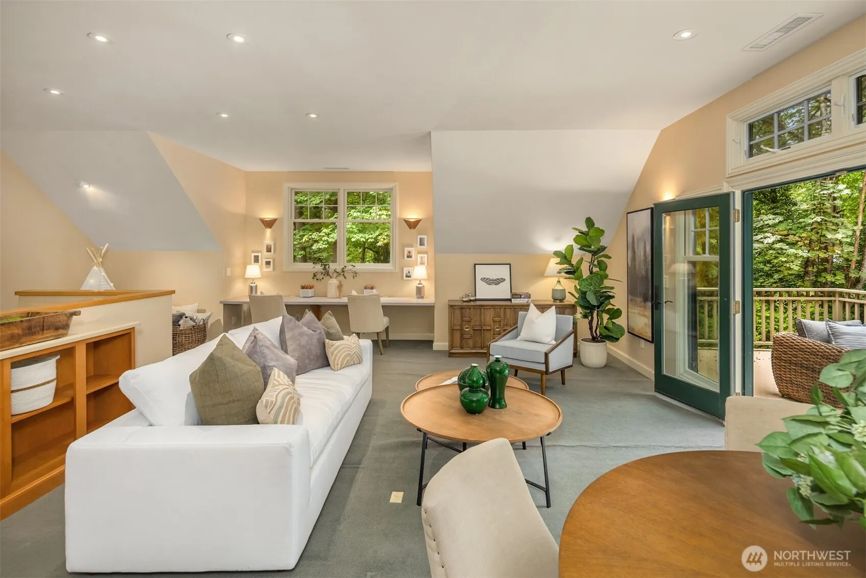 21007 NE 117th Street , Redmond, WA 98053