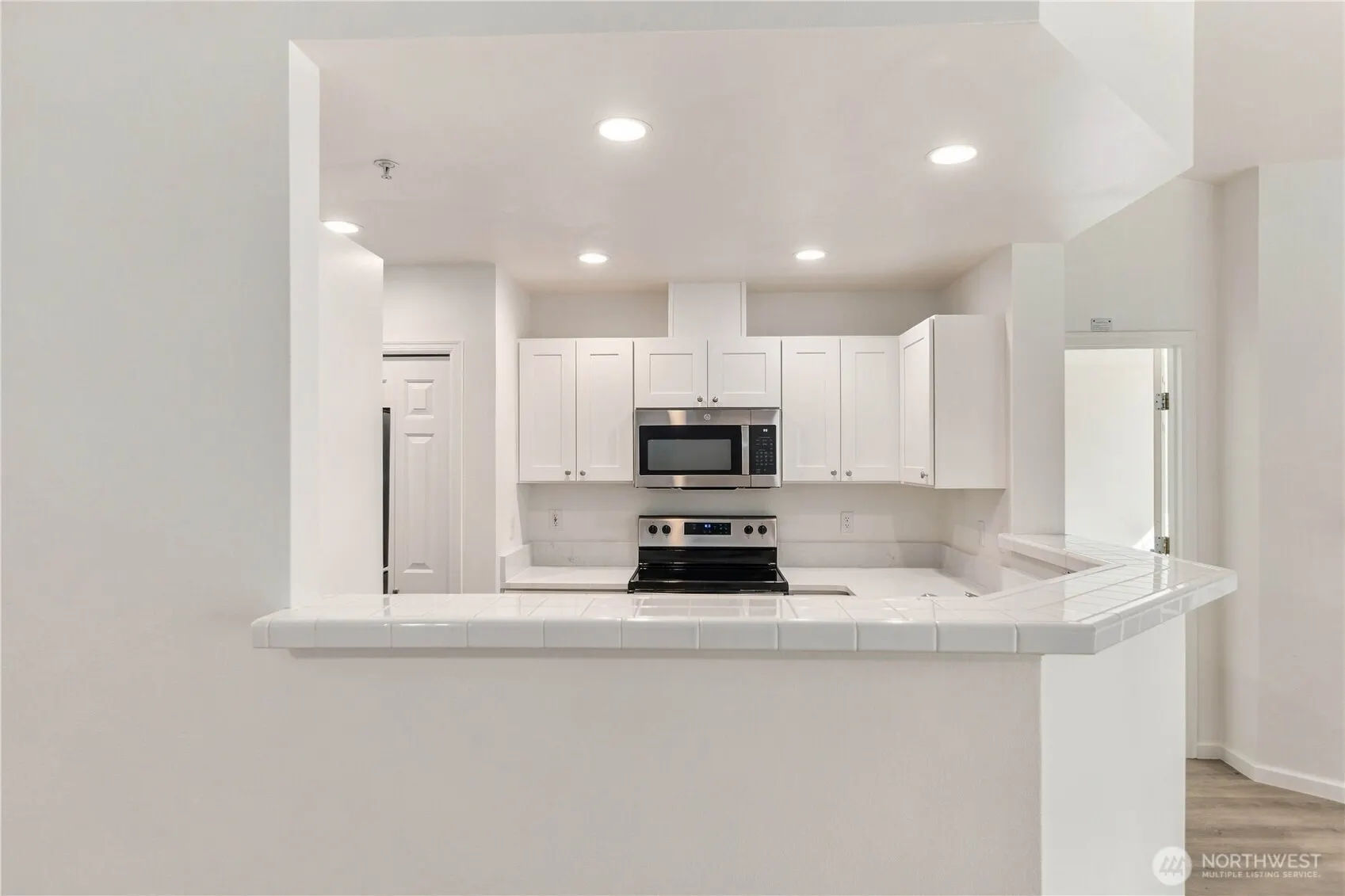 18501 SE Newport Way #H336, Issaquah, WA 98027