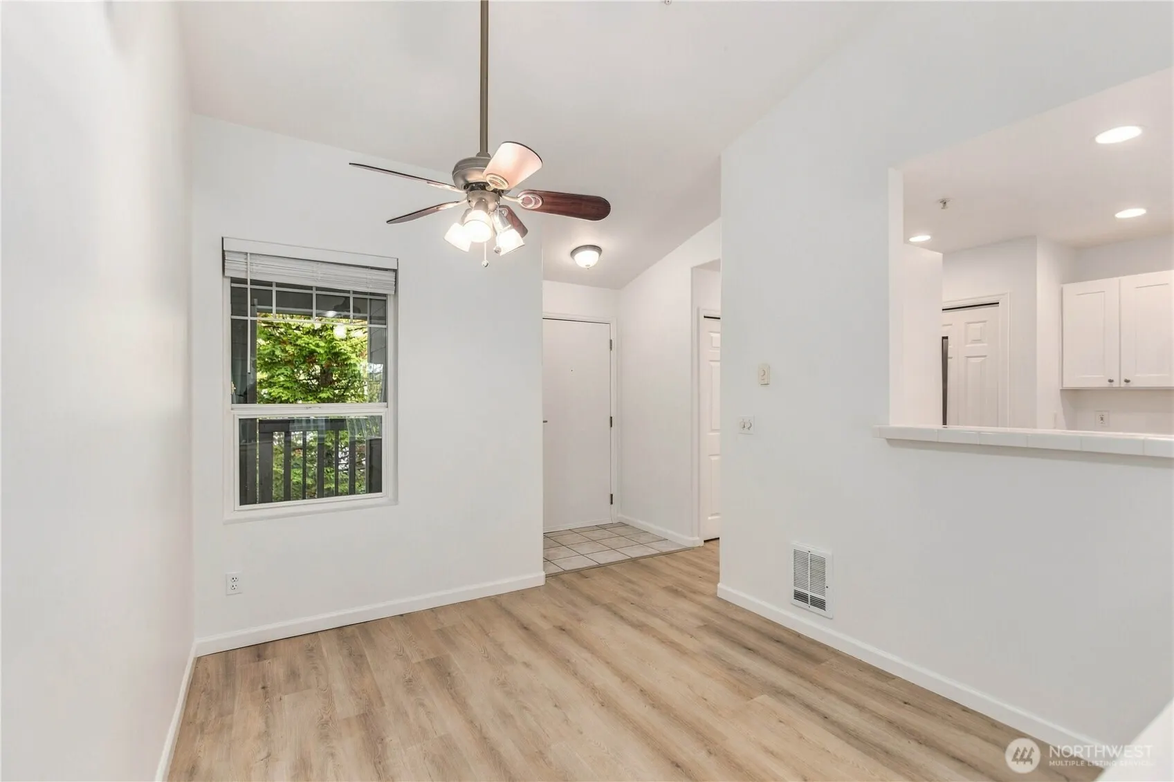 18501 SE Newport Way #H336, Issaquah, WA 98027