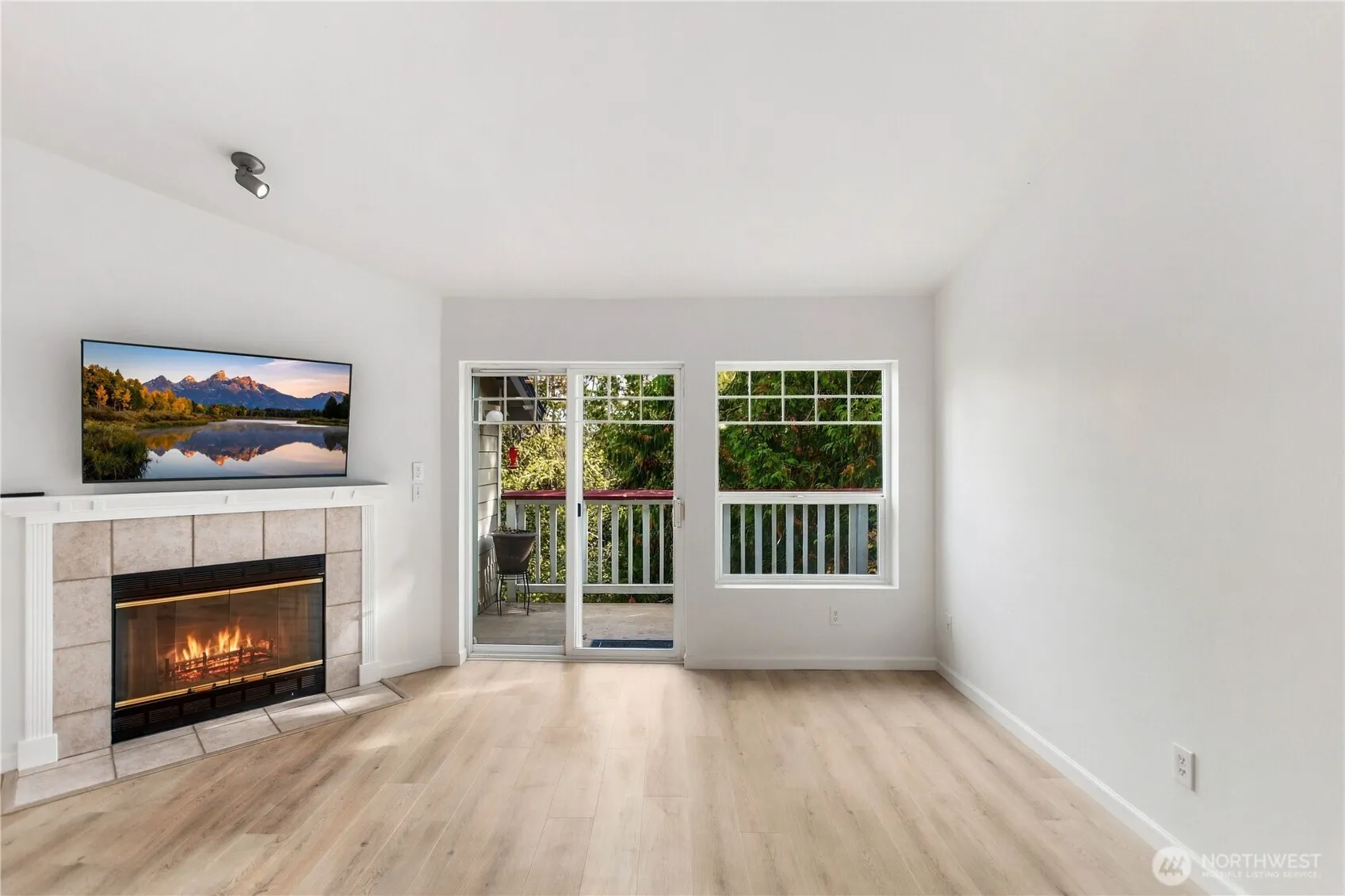 18501 SE Newport Way #H336, Issaquah, WA 98027
