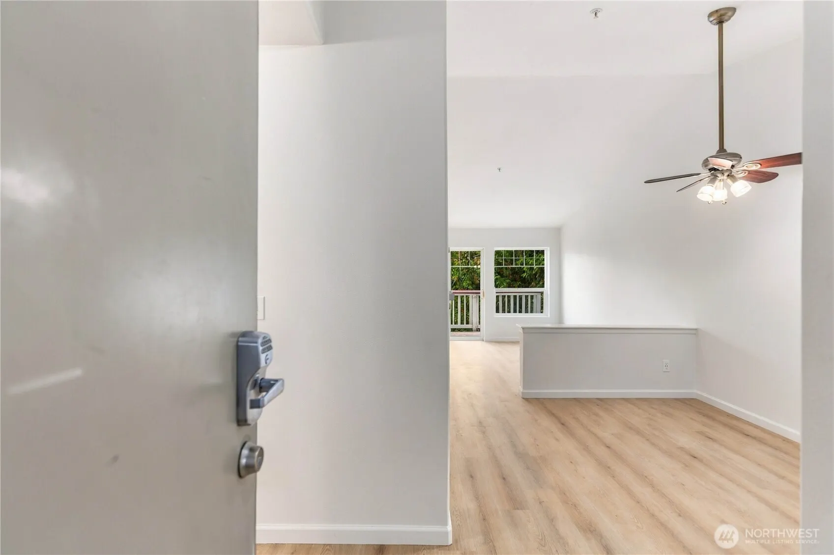 18501 SE Newport Way #H336, Issaquah, WA 98027