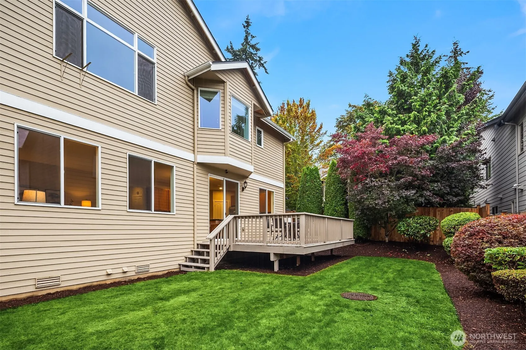 12512 NE 90th Street , Kirkland, WA 98033