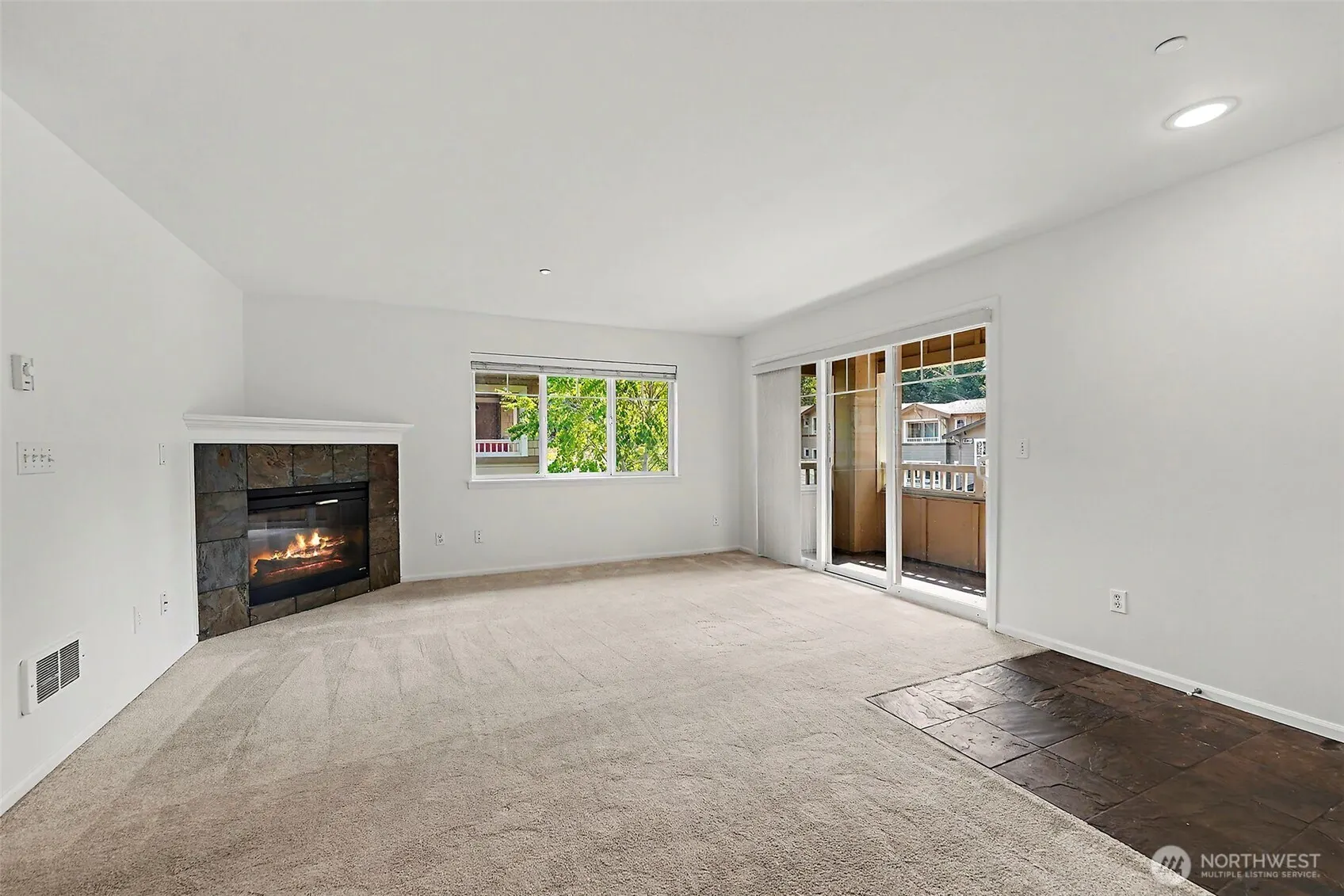 11312 124th Avenue NE #302, Kirkland, WA 98033