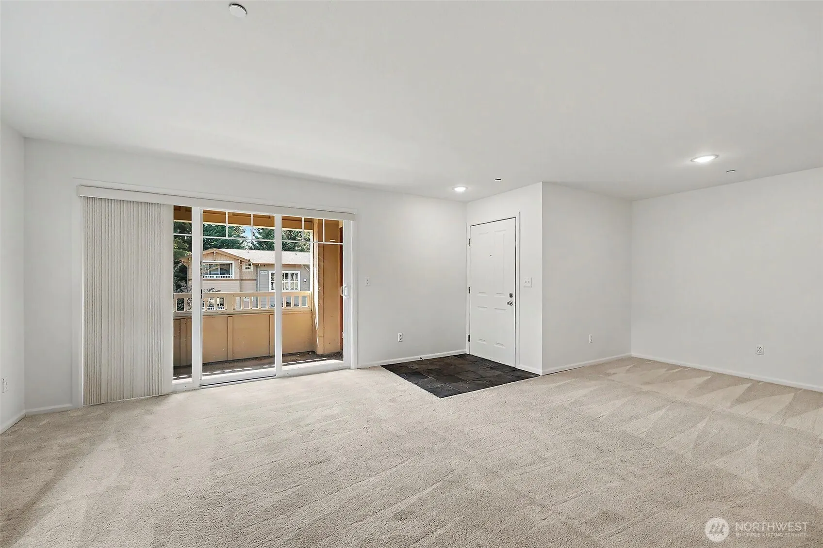 11312 124th Avenue NE #302, Kirkland, WA 98033