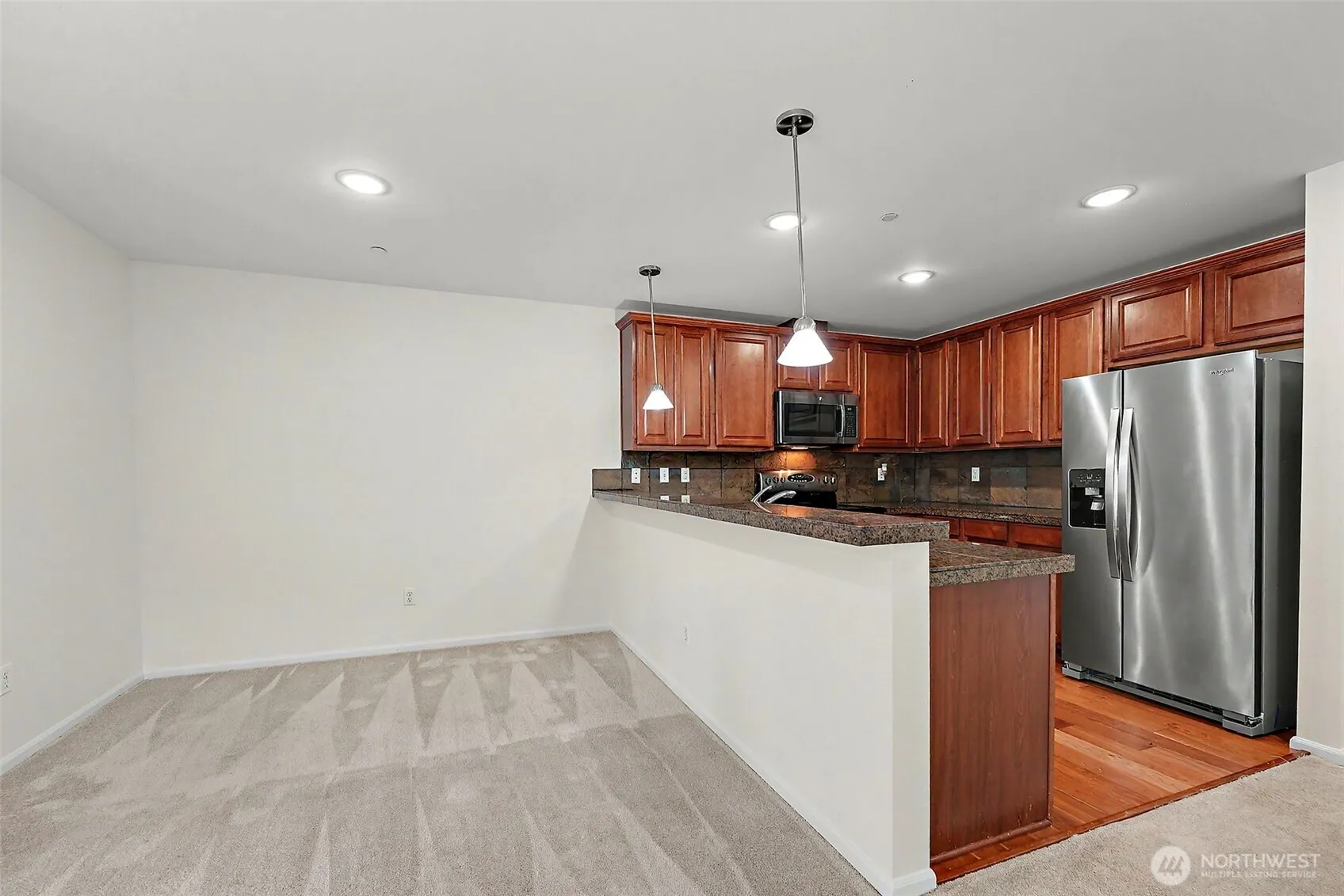 11312 124th Avenue NE #302, Kirkland, WA 98033