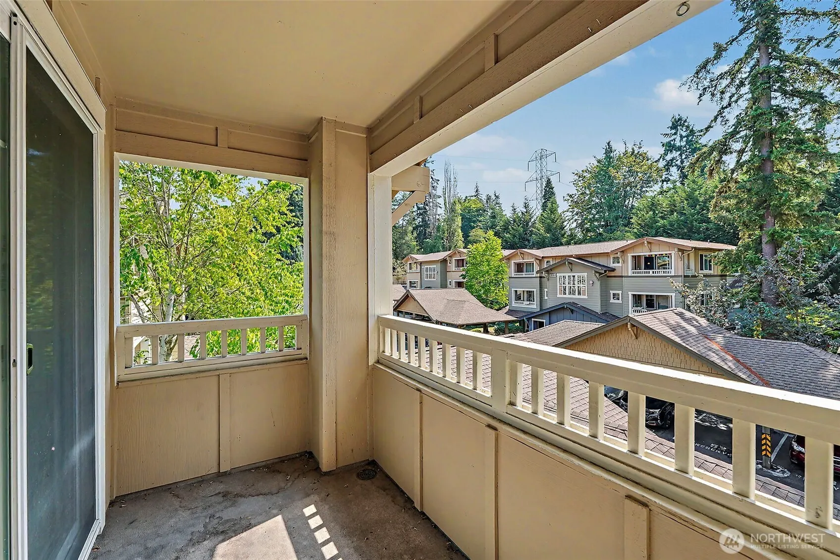11312 124th Avenue NE #302, Kirkland, WA 98033