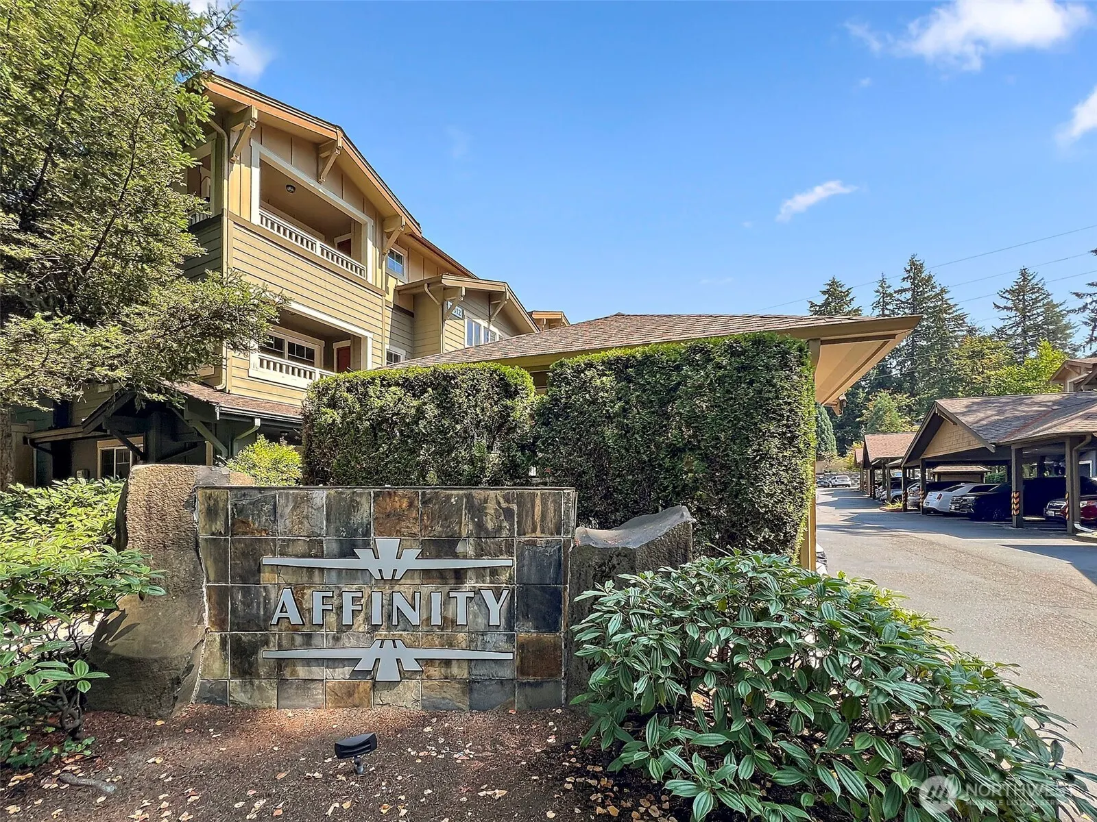 11312 124th Avenue NE #302, Kirkland, WA 98033
