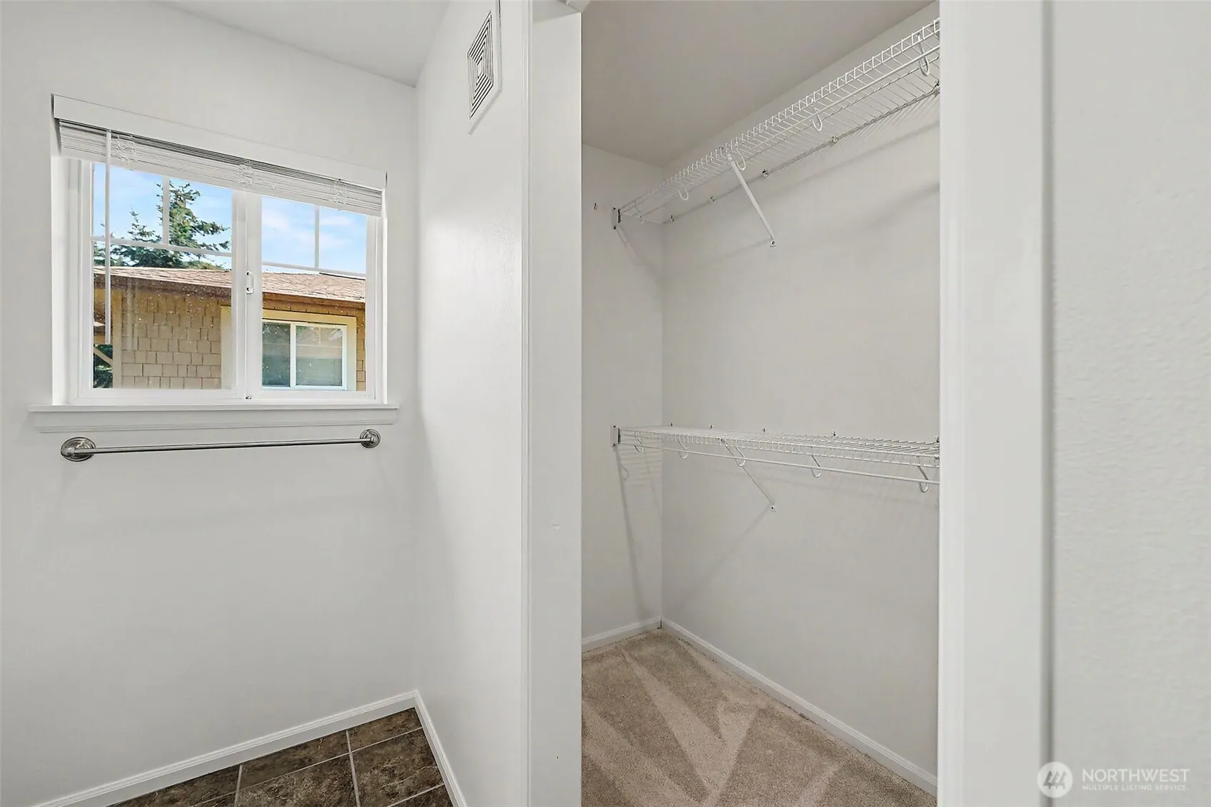 11312 124th Avenue NE #302, Kirkland, WA 98033