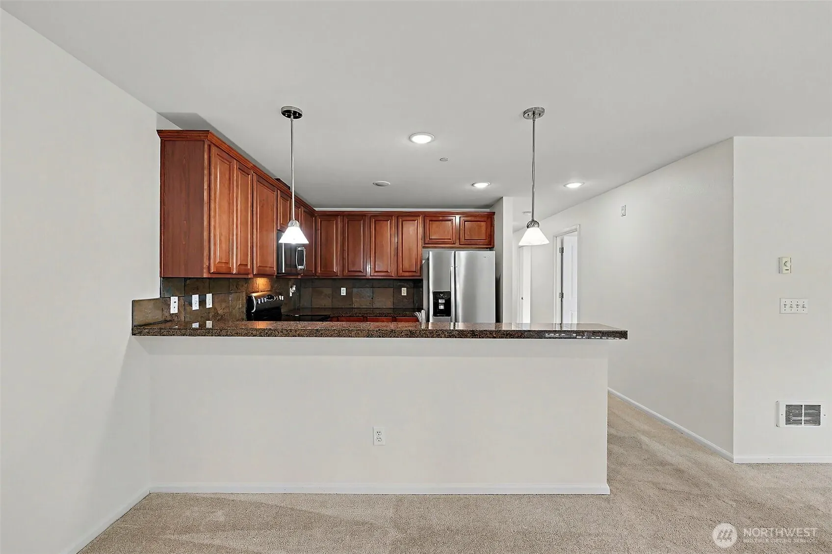 11312 124th Avenue NE #302, Kirkland, WA 98033