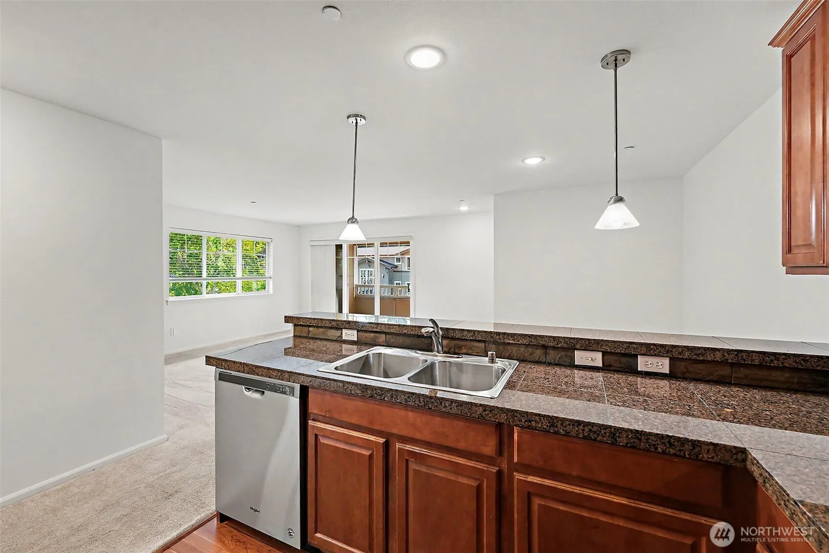 11312 124th Avenue NE #302, Kirkland, WA 98033