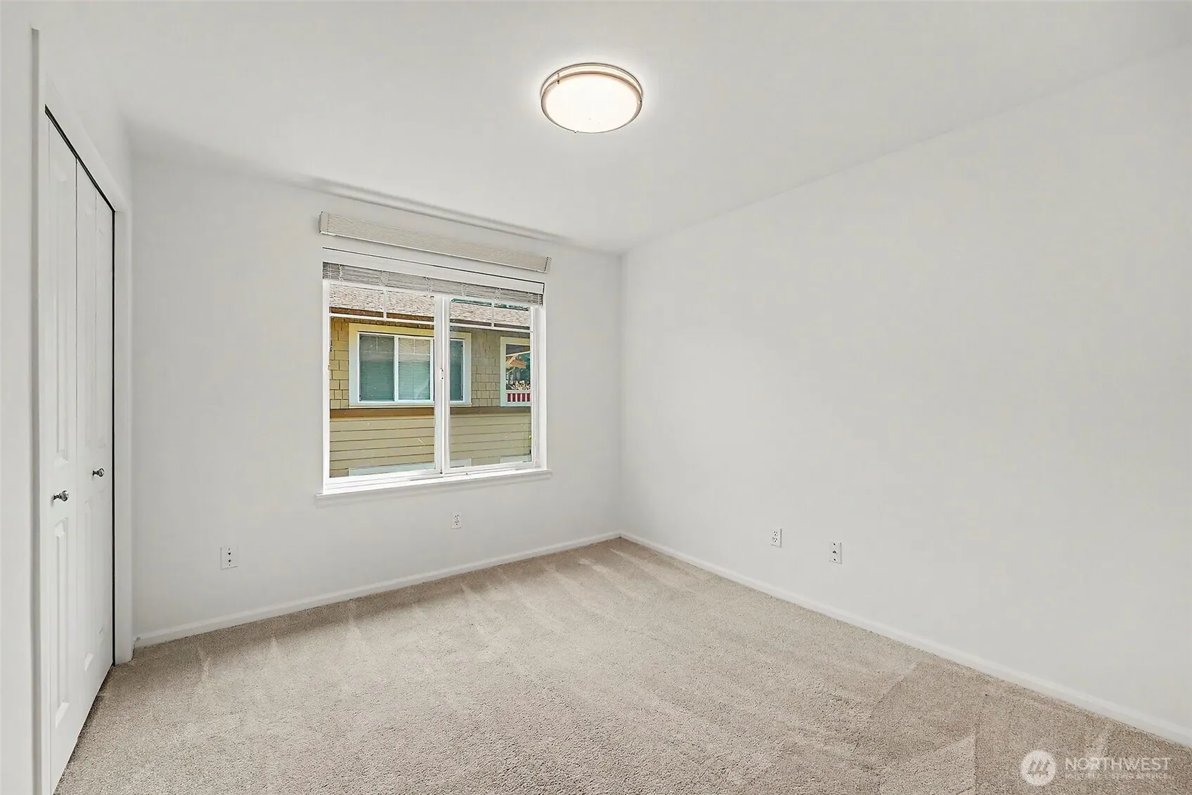 11312 124th Avenue NE #302, Kirkland, WA 98033
