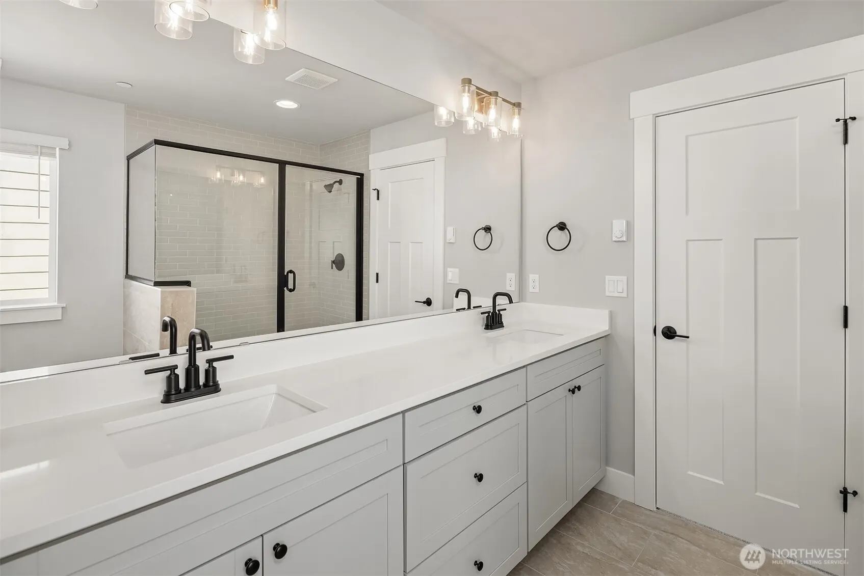 10 160th Place SE, Bothell, WA 98012