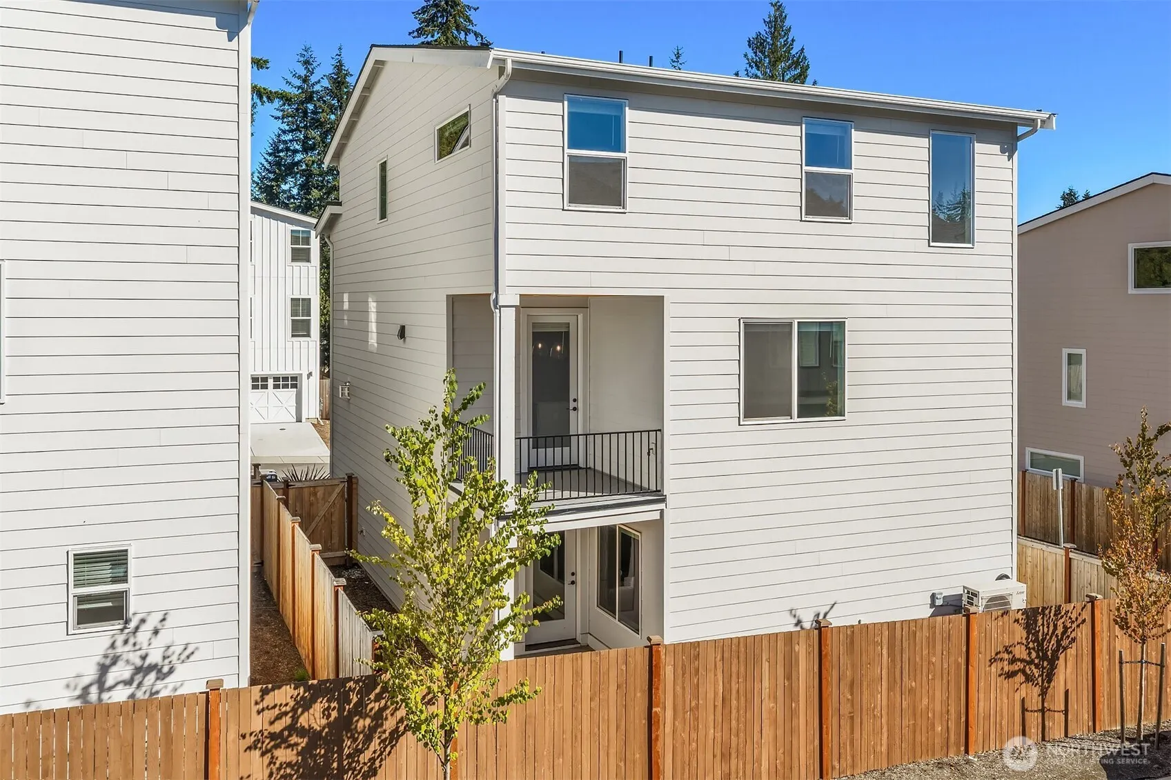 10 160th Place SE, Bothell, WA 98012