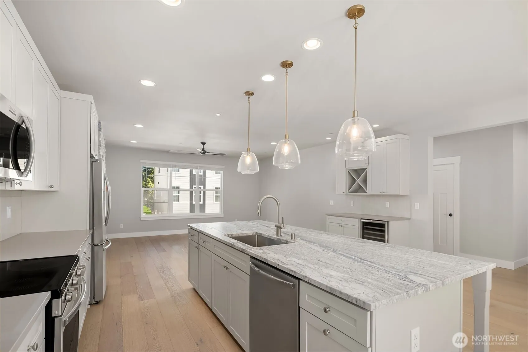 10 160th Place SE, Bothell, WA 98012