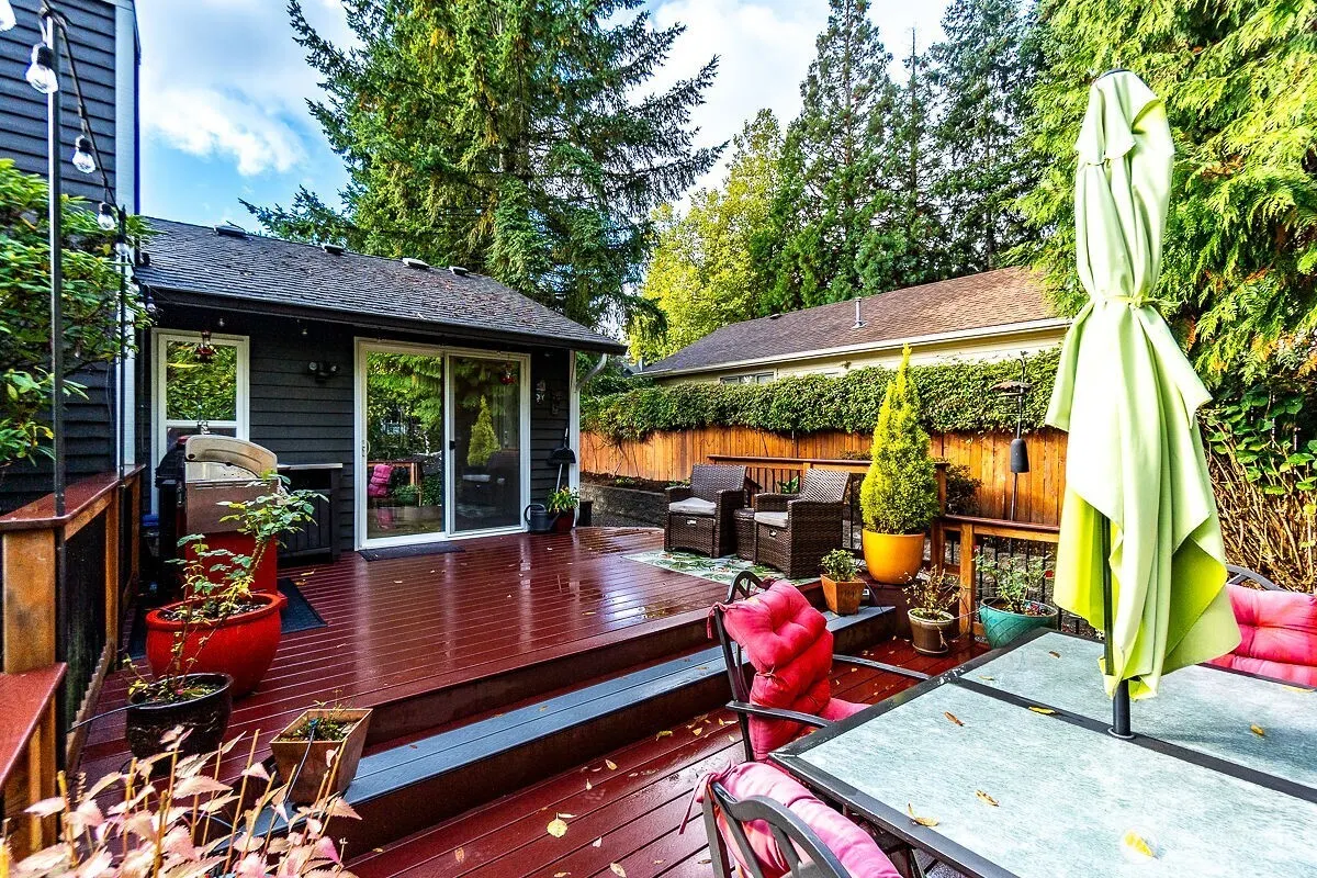 9724 NE 141st Court , Kirkland, WA 98034