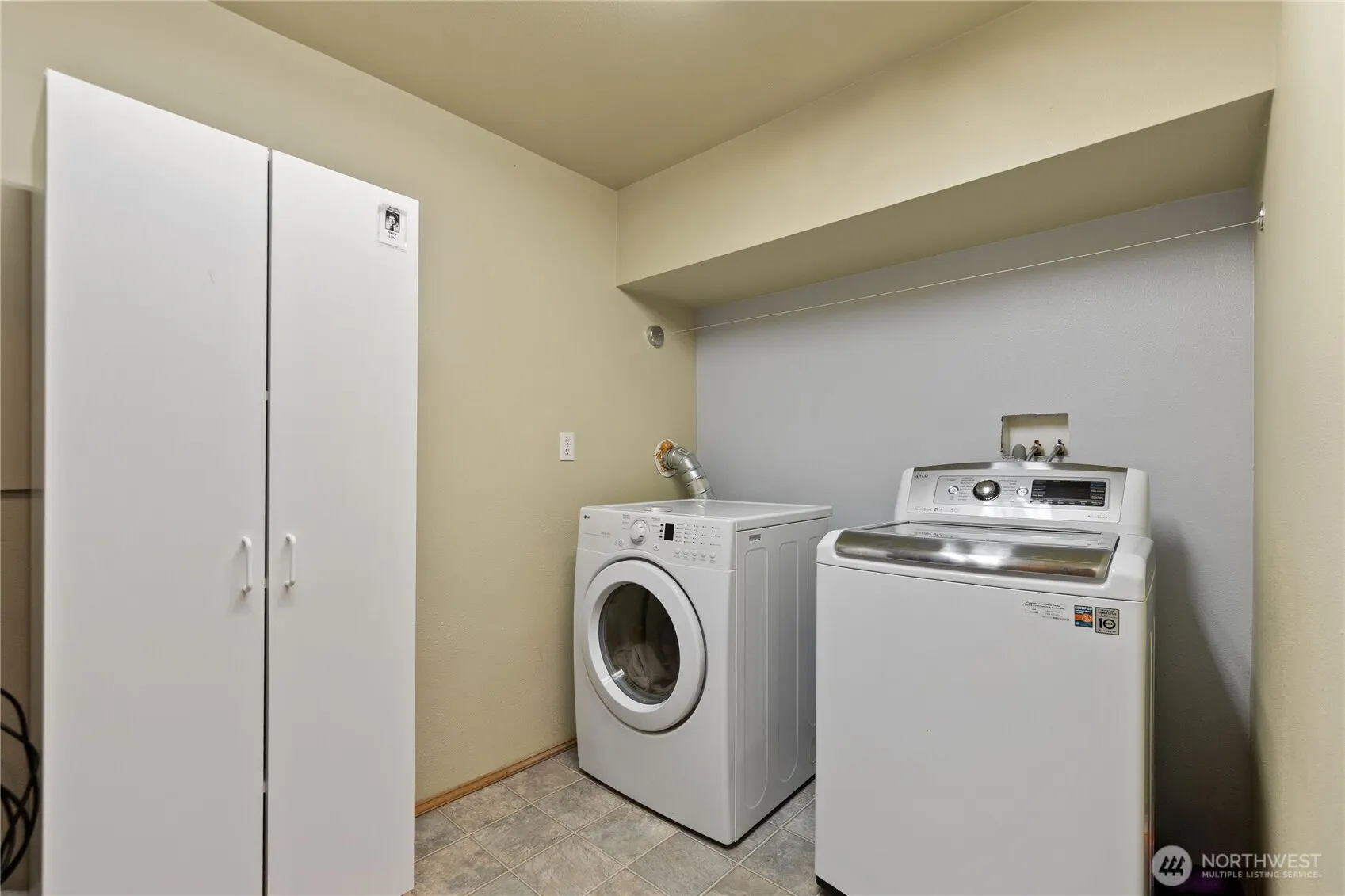 9724 NE 141st Court , Kirkland, WA 98034
