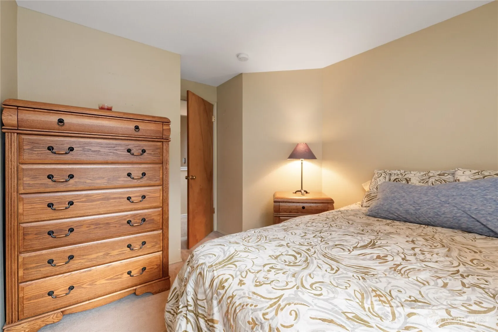 9724 NE 141st Court , Kirkland, WA 98034