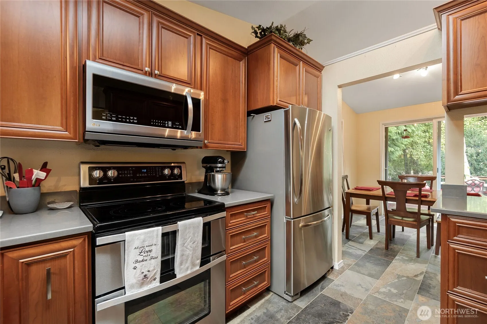 9724 NE 141st Court , Kirkland, WA 98034