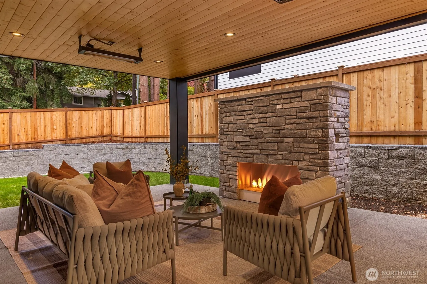 29 20th Avenue , Kirkland, WA 98033-4925