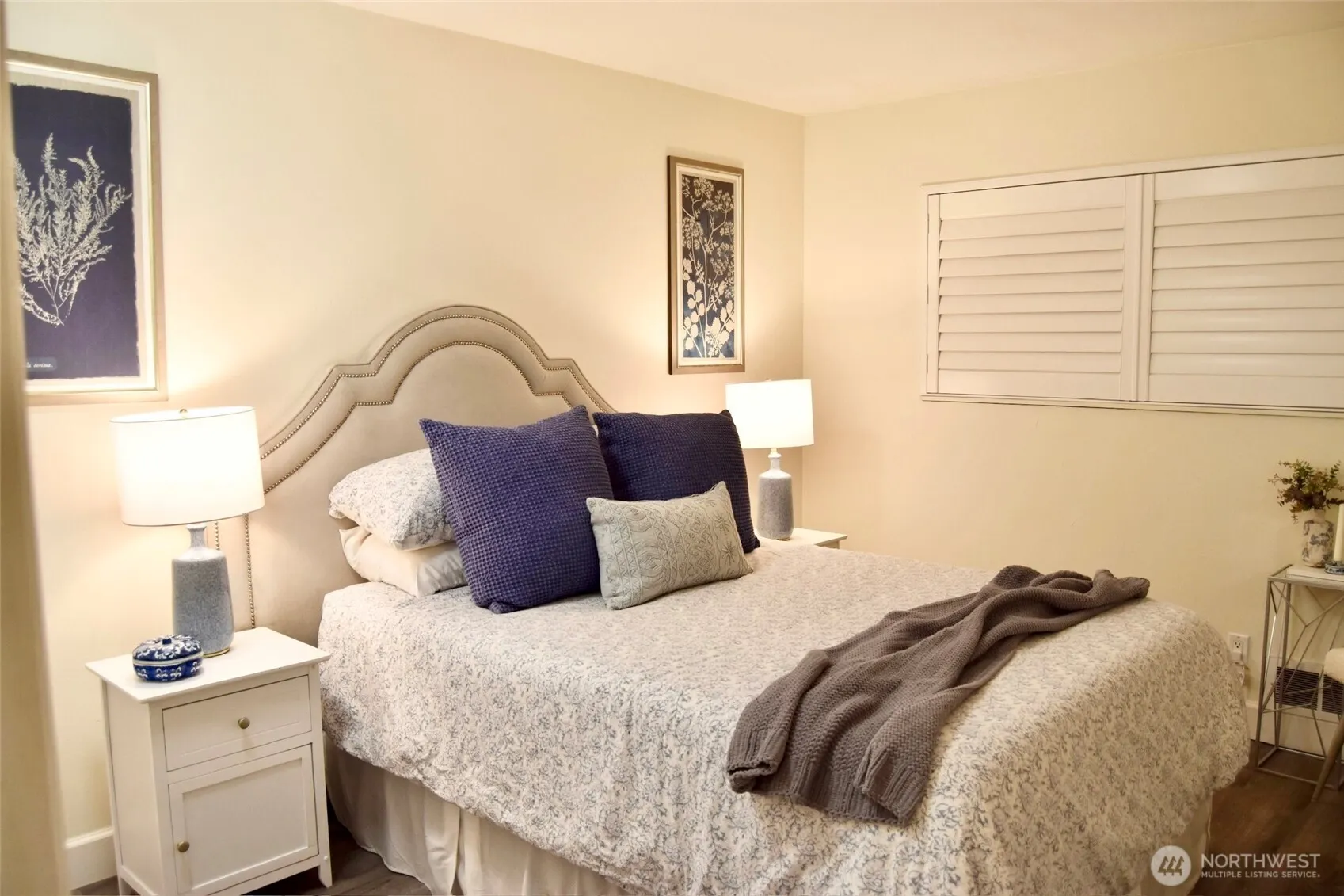 321 Bellevue Way SE #202, Bellevue, WA 98004