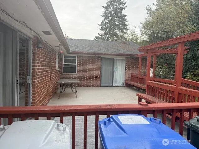 11605 SE 258th Street , Kent, WA 98030