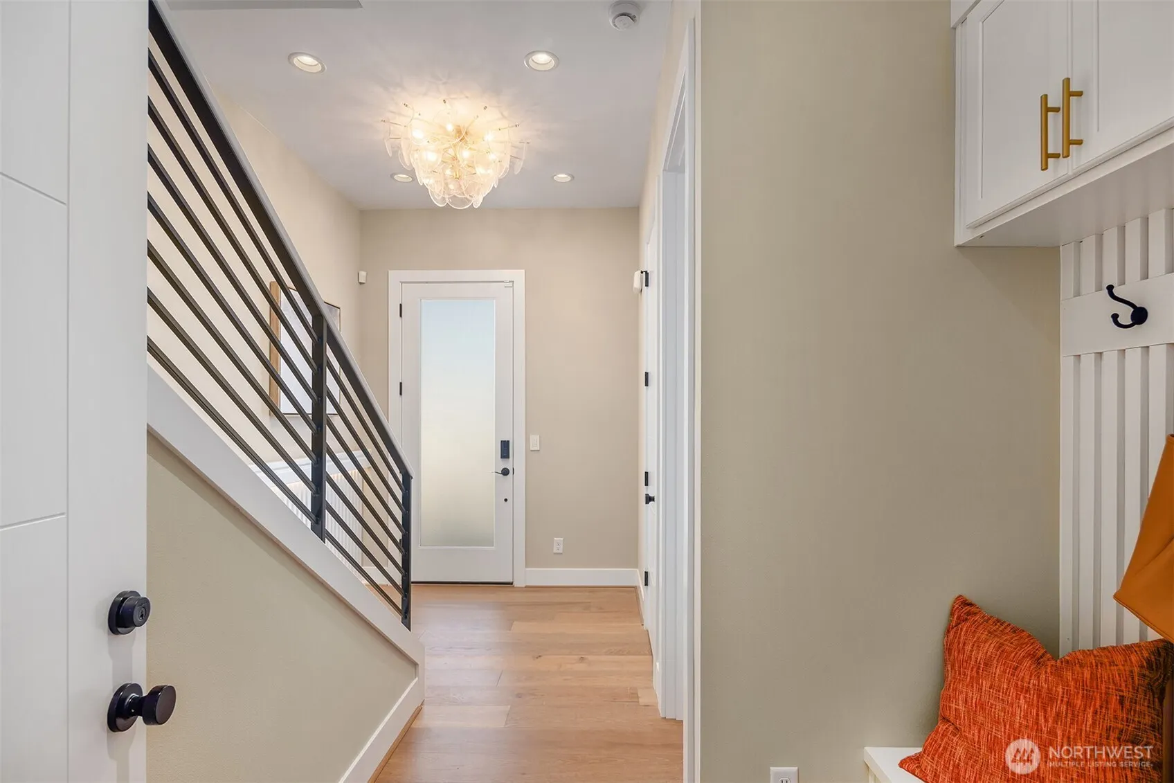 10808 (HS 55) 120TH Lane NE #D, Kirkland, WA 98033