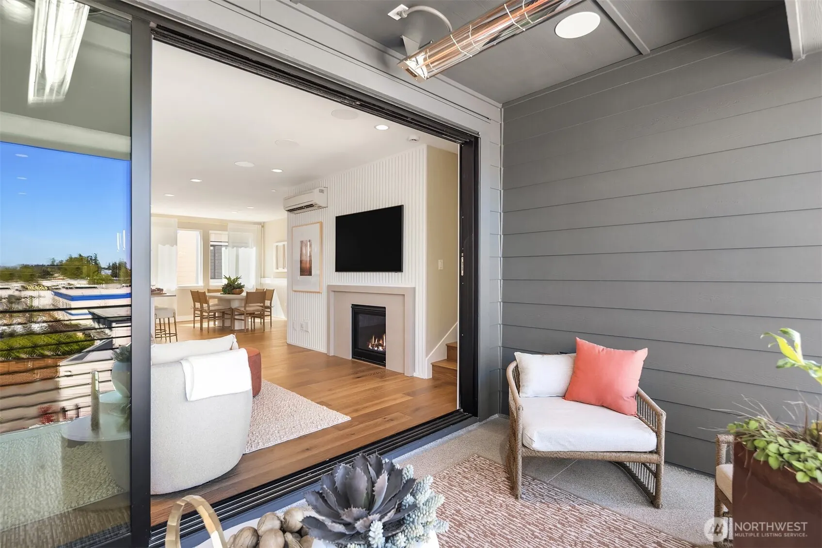 10808 (HS 55) 120TH Lane NE #D, Kirkland, WA 98033