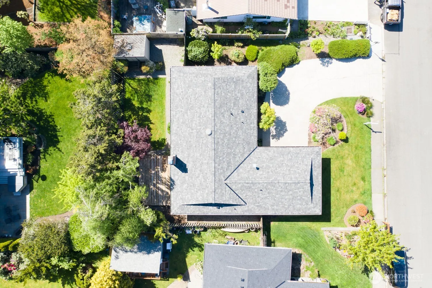 11818 103rd Avenue NE, Kirkland, WA 98034