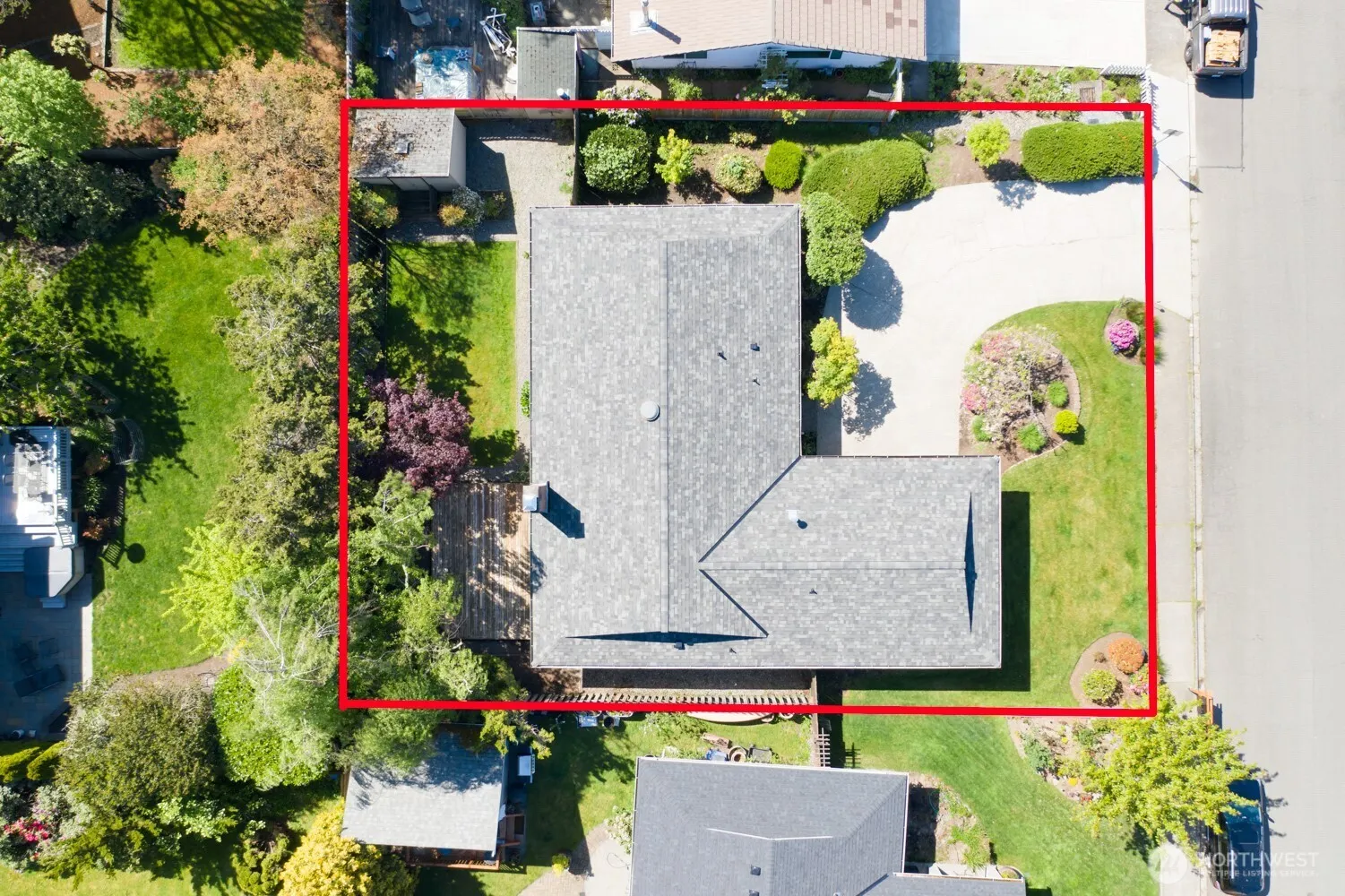 11818 103rd Avenue NE, Kirkland, WA 98034