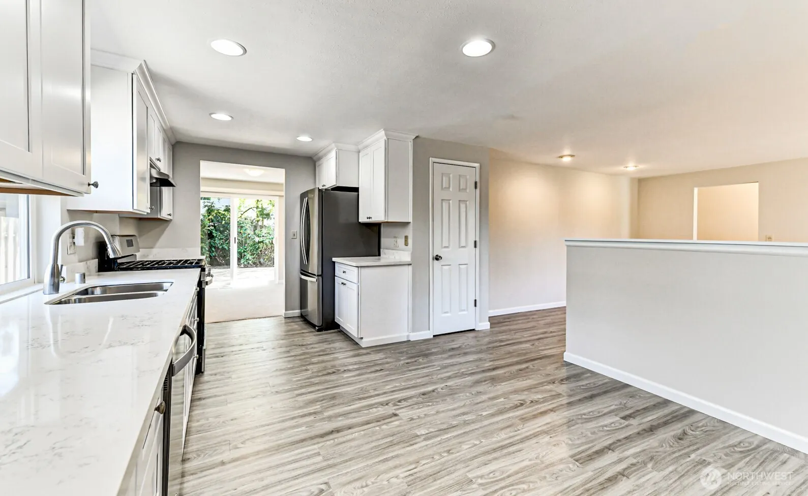 11818 103rd Avenue NE, Kirkland, WA 98034