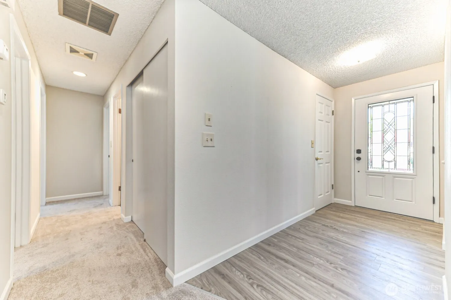 11818 103rd Avenue NE, Kirkland, WA 98034