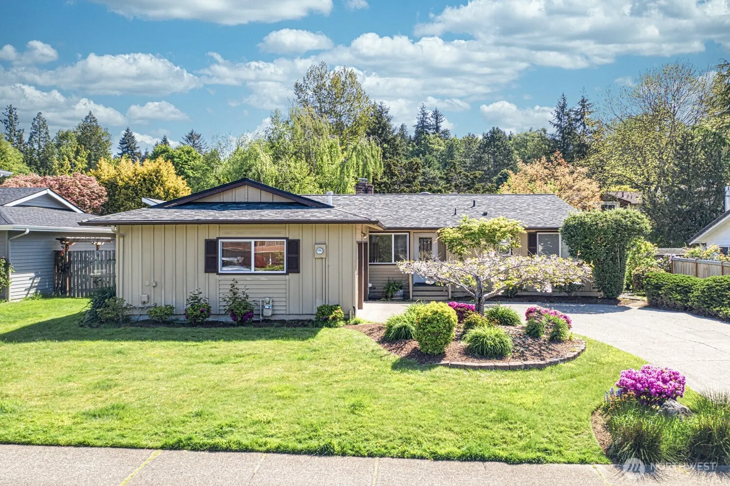 11818 103rd Avenue NE, Kirkland, WA 98034